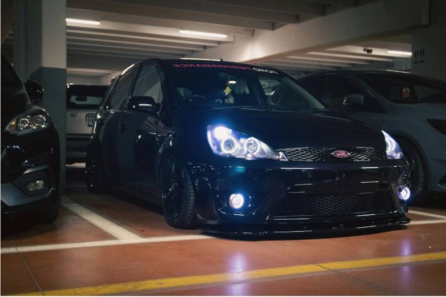Custom paint detail
